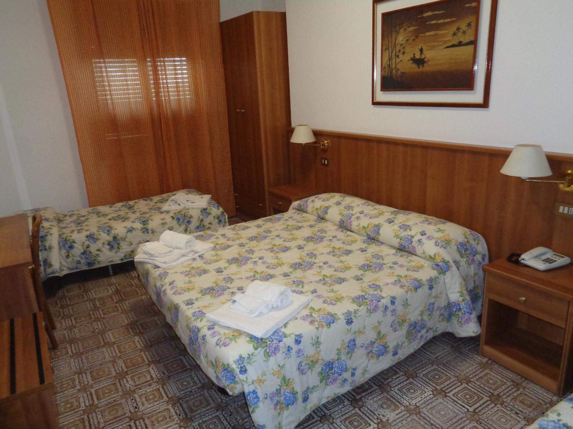 Hotel Rosati Chiusi Ngoại thất bức ảnh